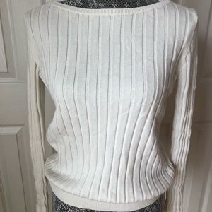 Uniqlo white sweater